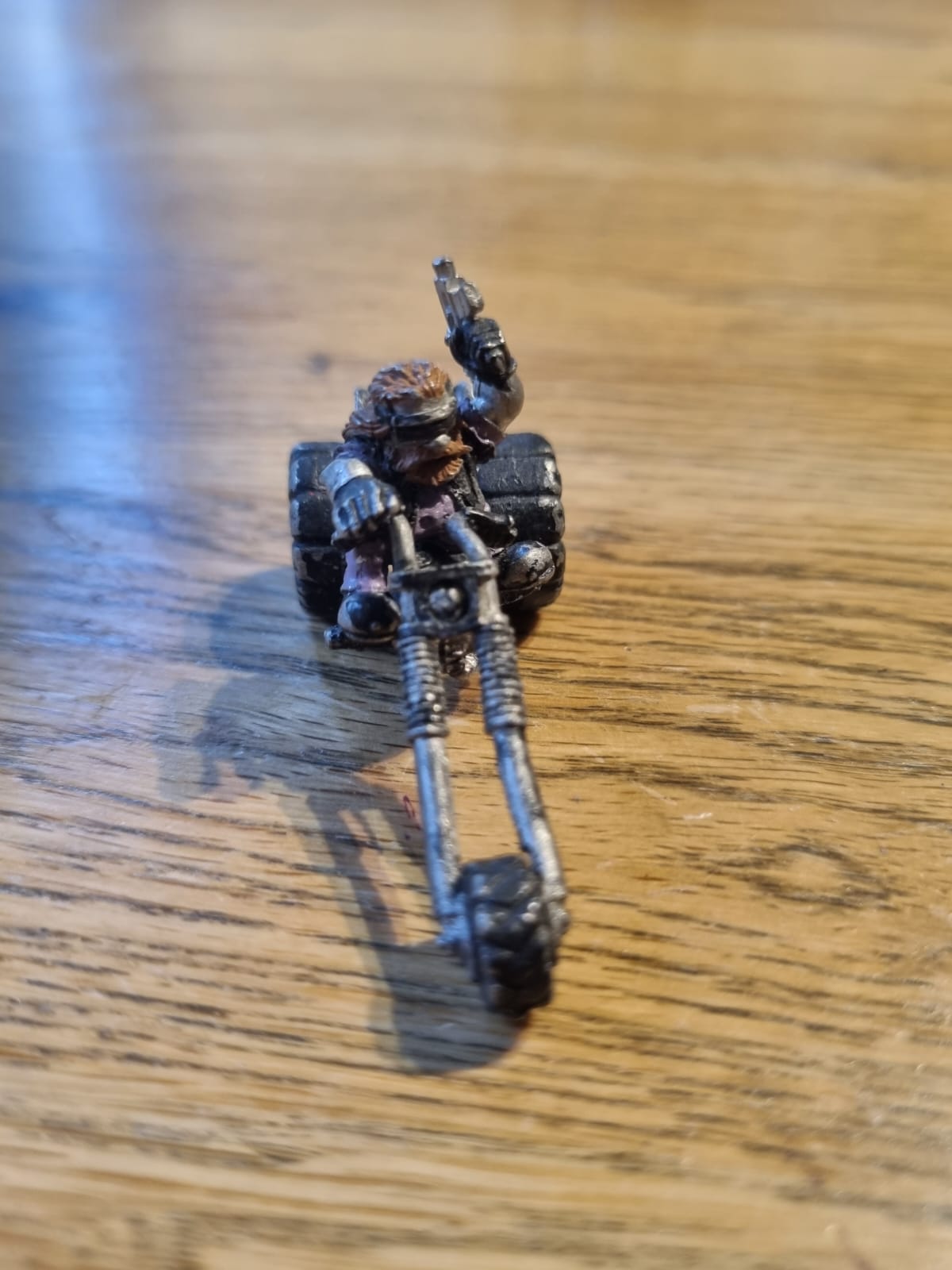 Warhammer 40k Rogue Trader Squat on trike (no headlamps)