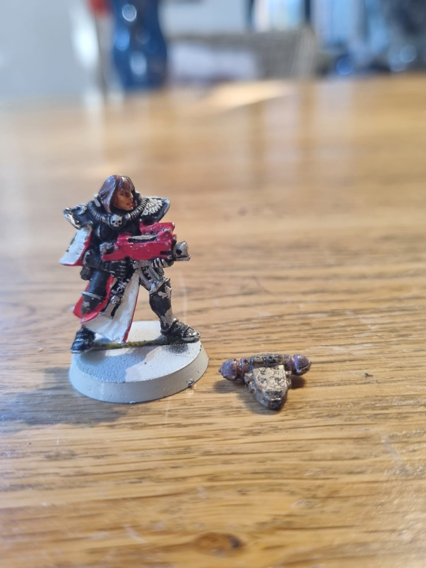 Warhammer 40k sisters of battle sister with bolt gun