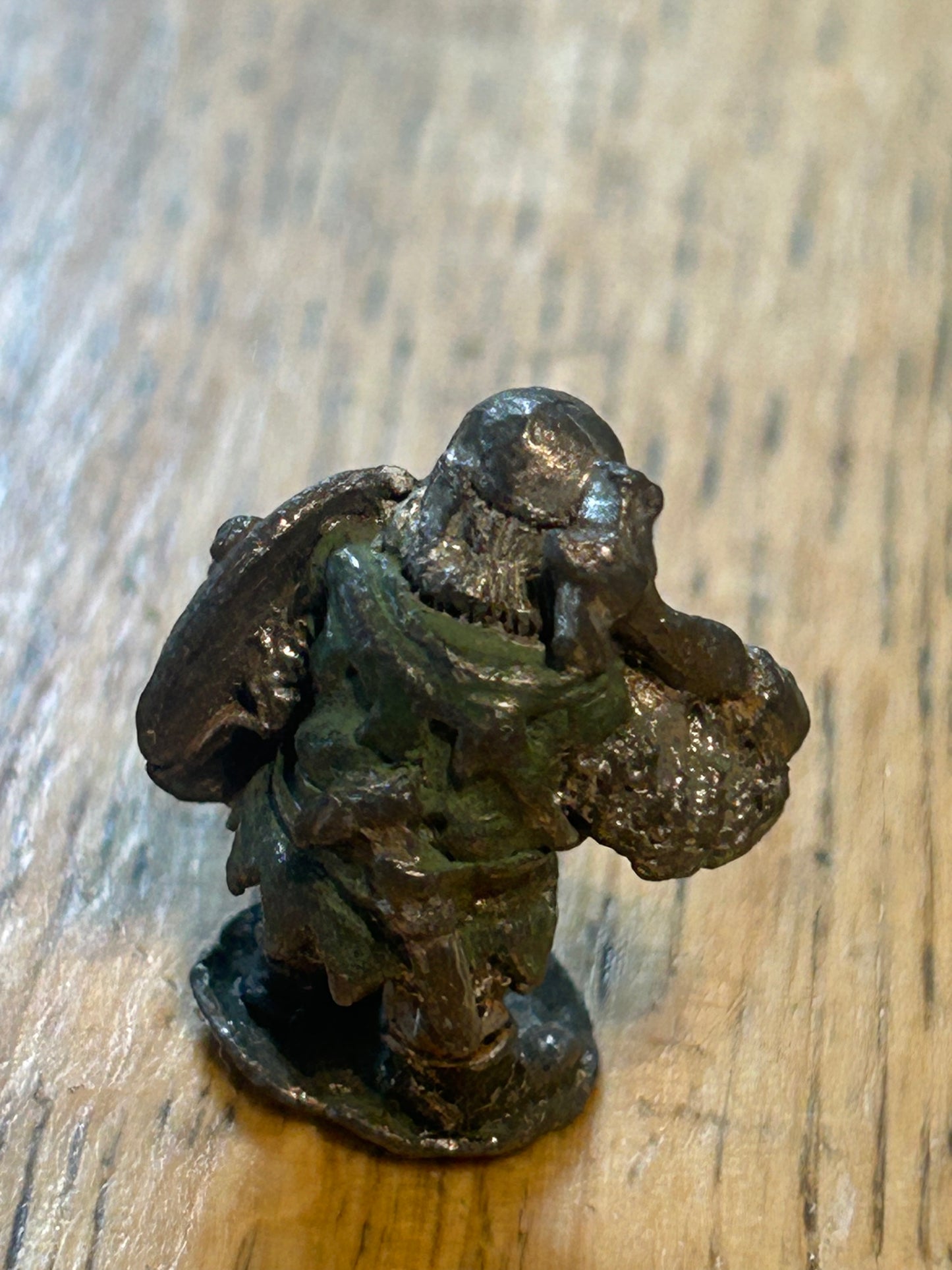 Warhammer fantasy preslotta dwarf with hammer and shield