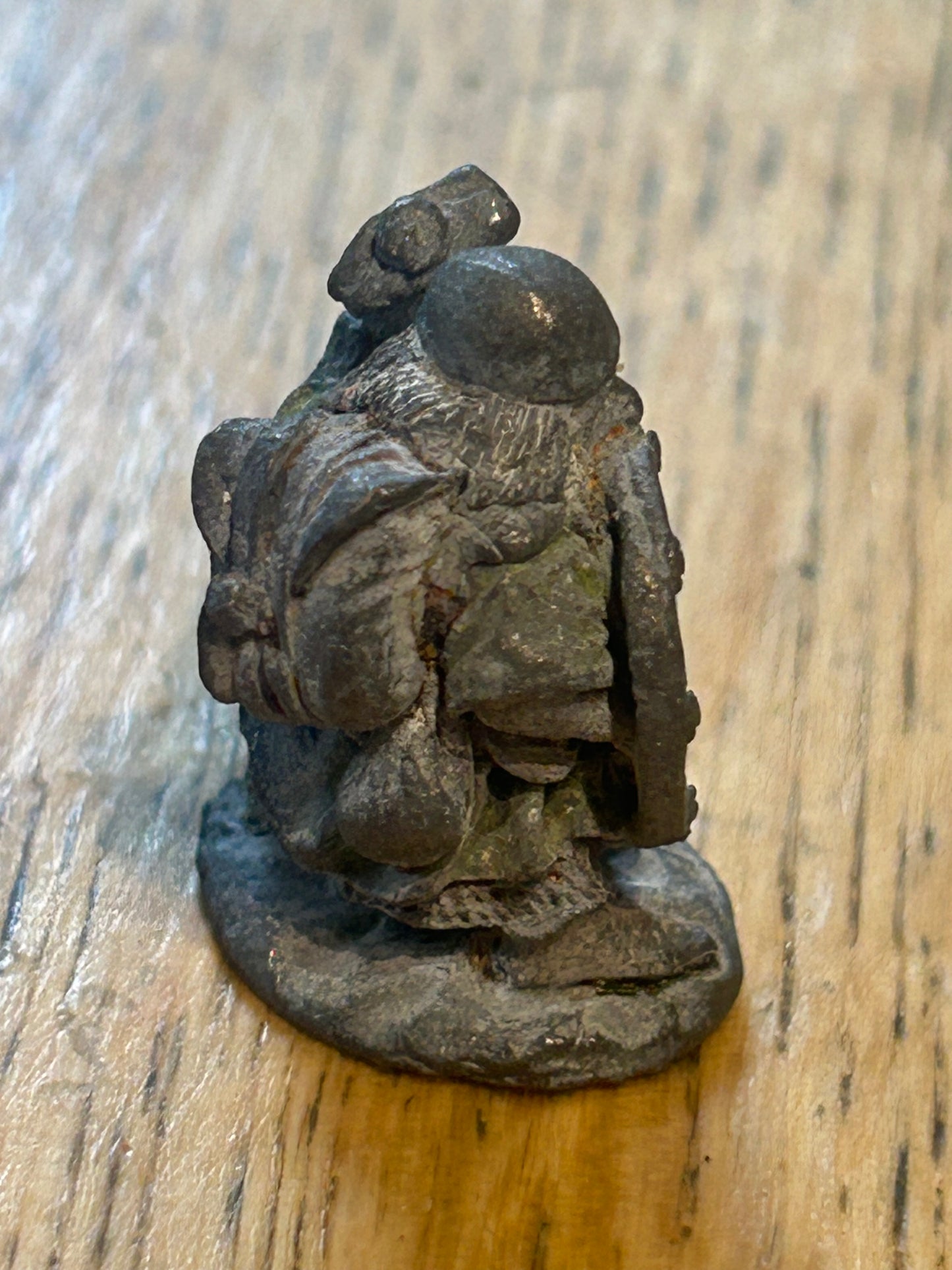 Warhammer fantasy preslotta dwarf with hammer and shield