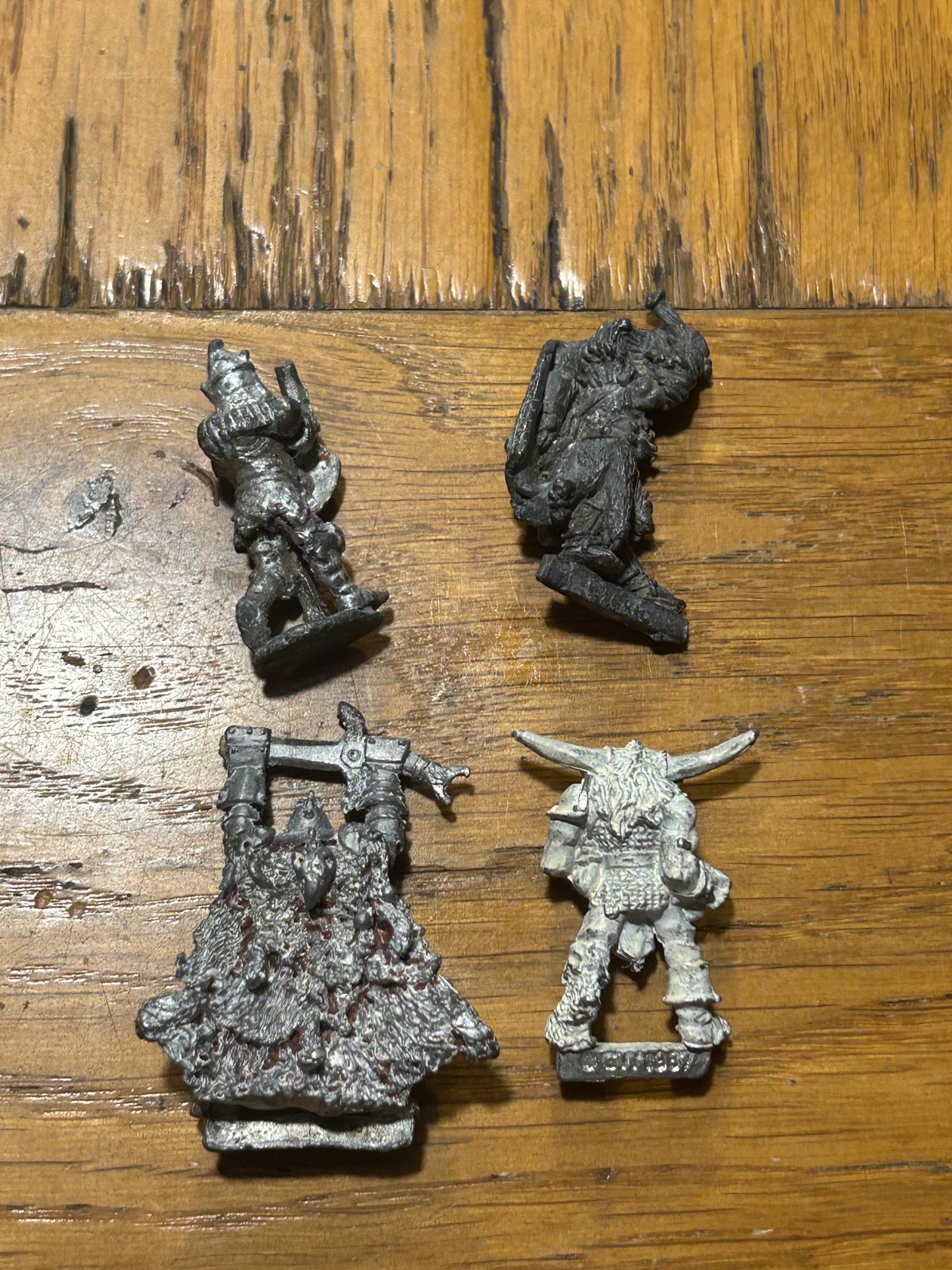 Warhammer fantasy broken/damaged chaos