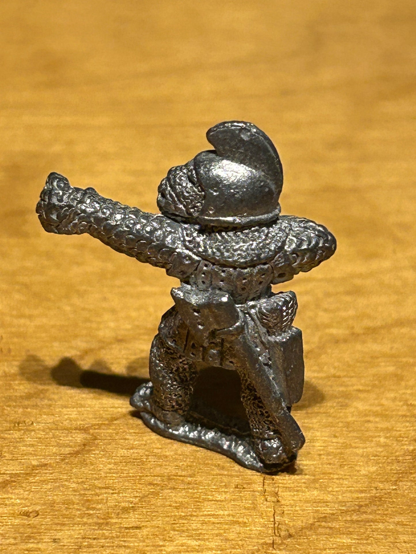 FAN37 Scaley Orc: firing bow Essex miniatures (2 available)
