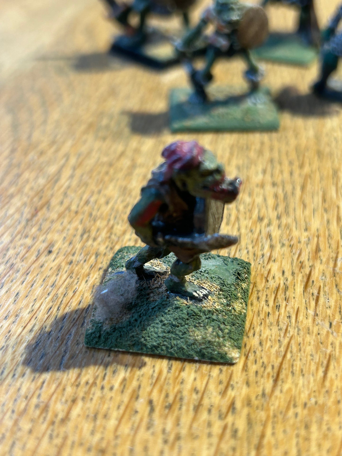 Citadel - Pre Slotta - Warhammer - C15 armoured Orc with sword and shield FTO2 attacking with sword and shield Fantasy tribes orcs