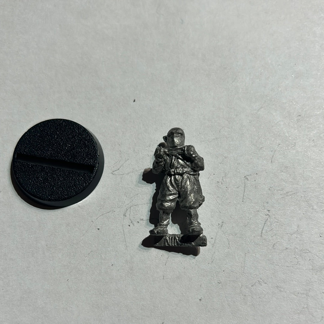 Citadel miniatures warhammer ninja with garrotte