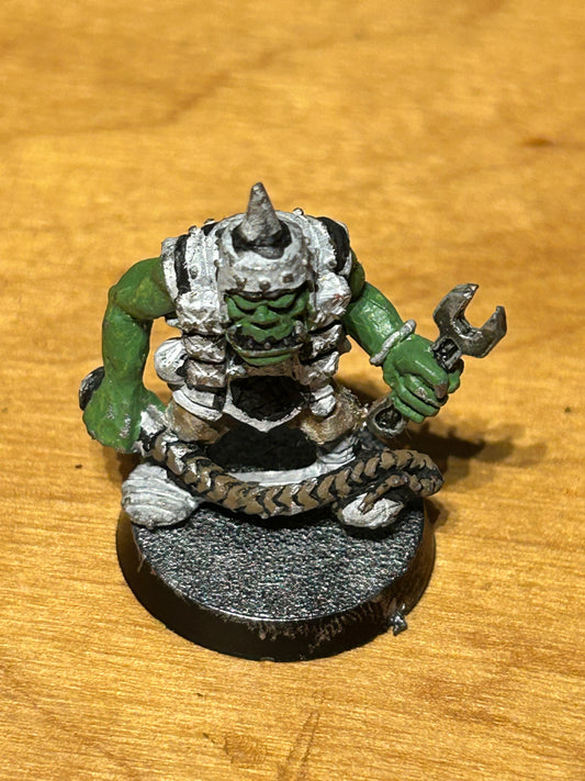 Games Workshop Warhammer 40k Rogue Trader Hop Splat Field Gun Mek Boy with whip  GW