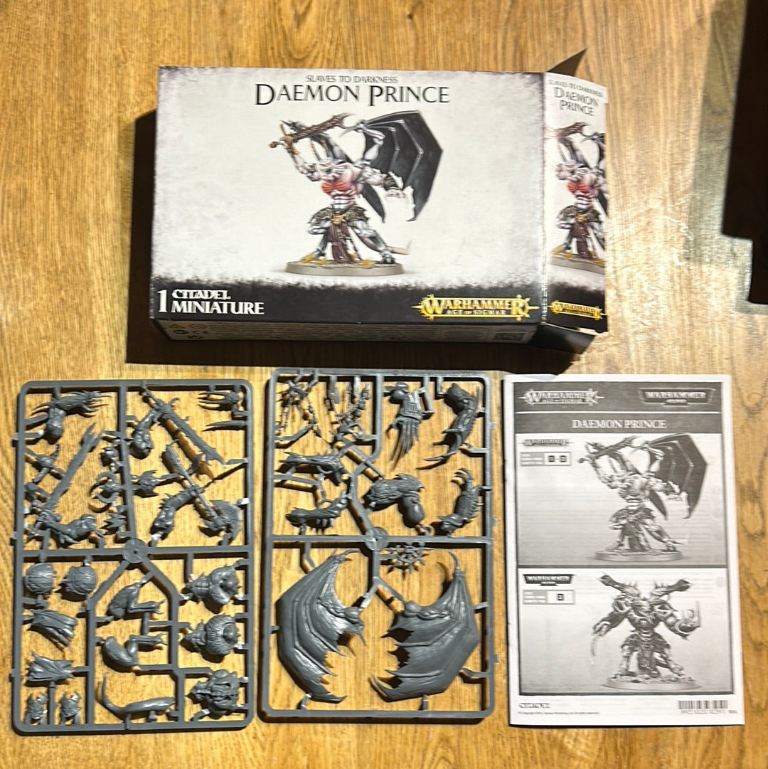 Warhammer 40k Daemon Prince Warhammer fantasy Brand New in opened Box (box has a little square cut out)