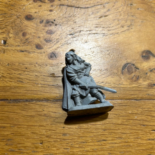 Mithril Miniatures Lord of the Rings Female Warrior M110