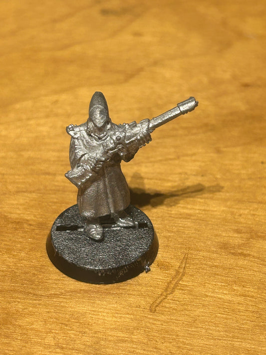 Warhammer 40k Eldar scout (three of this sculpt available)