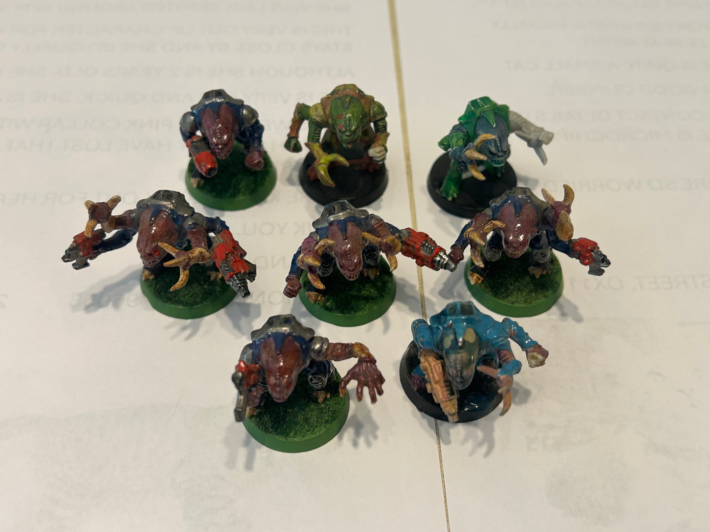 Warhammer 40k/ Rogue Trader Genestealer hybrids x8 plastic from space hulk expansion (badly painted)