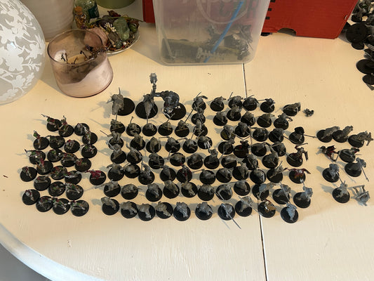 MESBG large evil ork Uruk Hai and goblin army (1 troll, 23 goblins, 2 warg riders, 76 orcs/uruk hai, plus 9 damaged models)