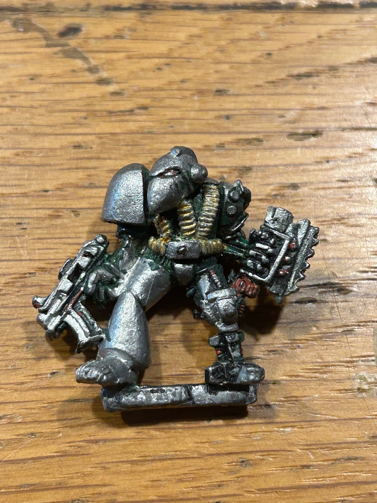 WARHAMMER 40K  ROGUE TRADER SPACE MARINE with broken sword