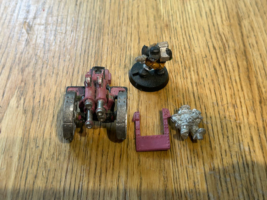 Rogue Trader 40K Squats Thudd Gun and crewmen