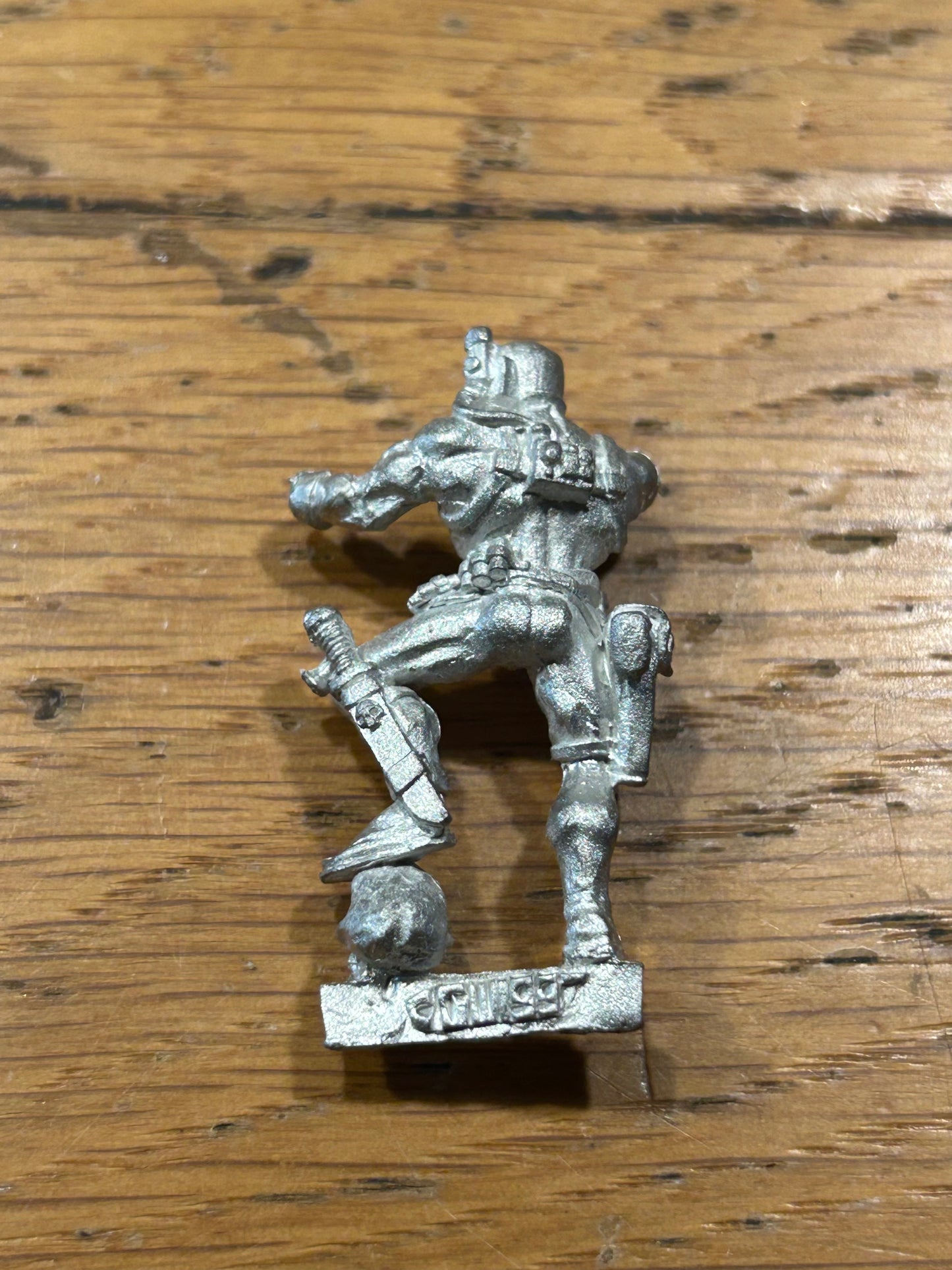 Warhammer 40k Vindicare Assassin -  body only Metal OOP