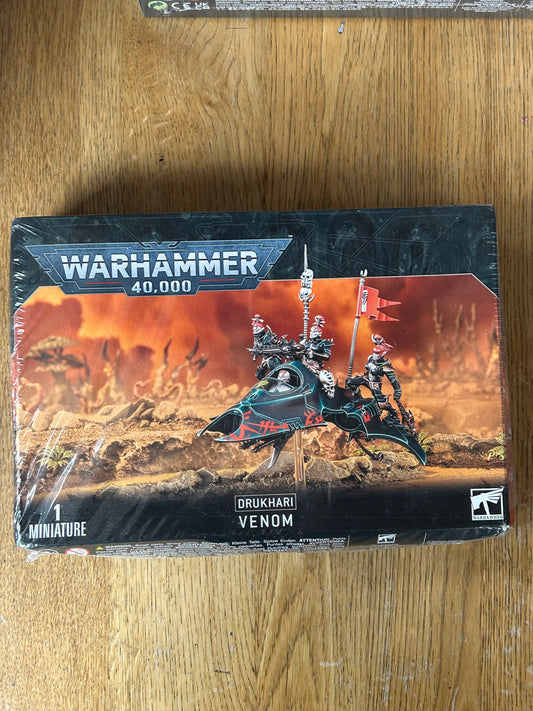 Warhammer 40k Drukhari Venom BNIB Sealed (box has some denting)