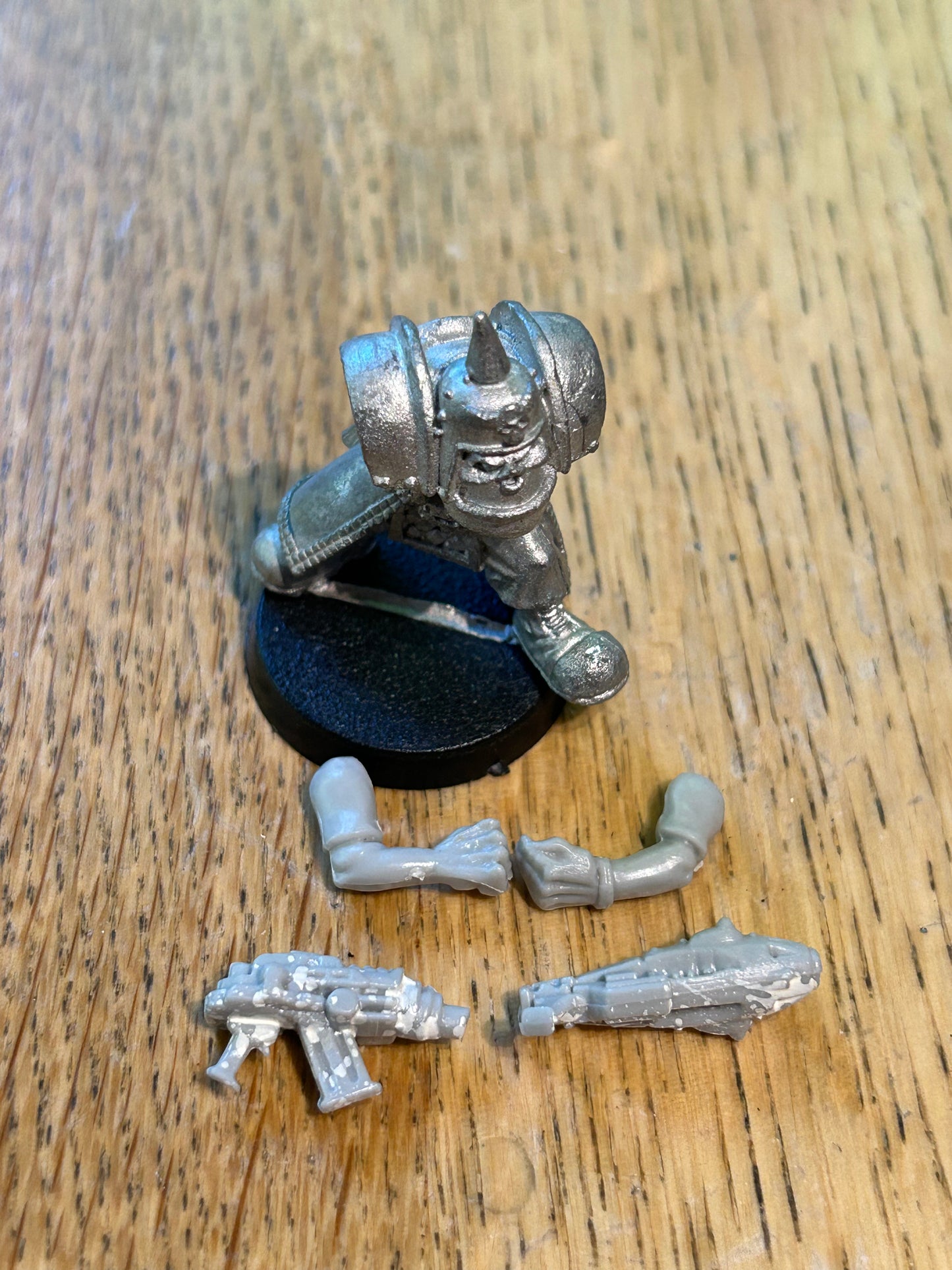 Rogue Trader Goff nob Metal - Classic Warhammer 40K Mini by Games Workshop