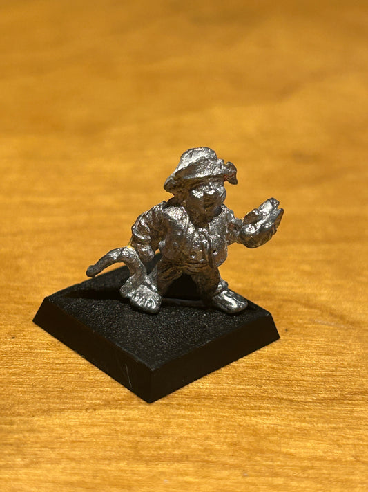 Citadel Warhammer 80s Empire C11 Halfling Bargol