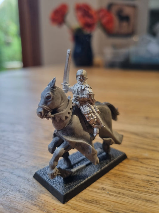 Warhammer fantasy old world bretonnian squire yeoman champion
