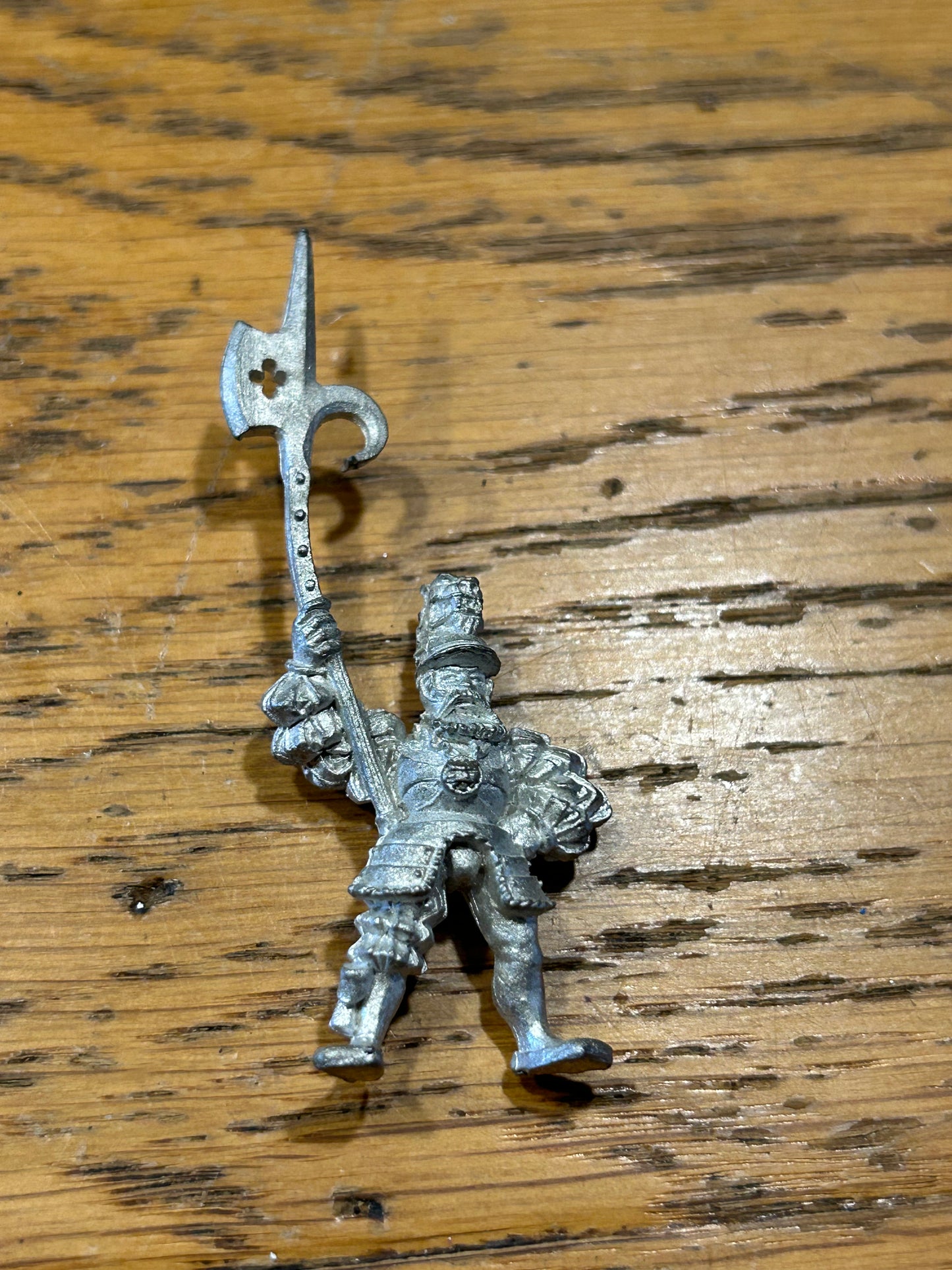 Warhammer Metal Empire War Wagon Crew Crewman with halberd