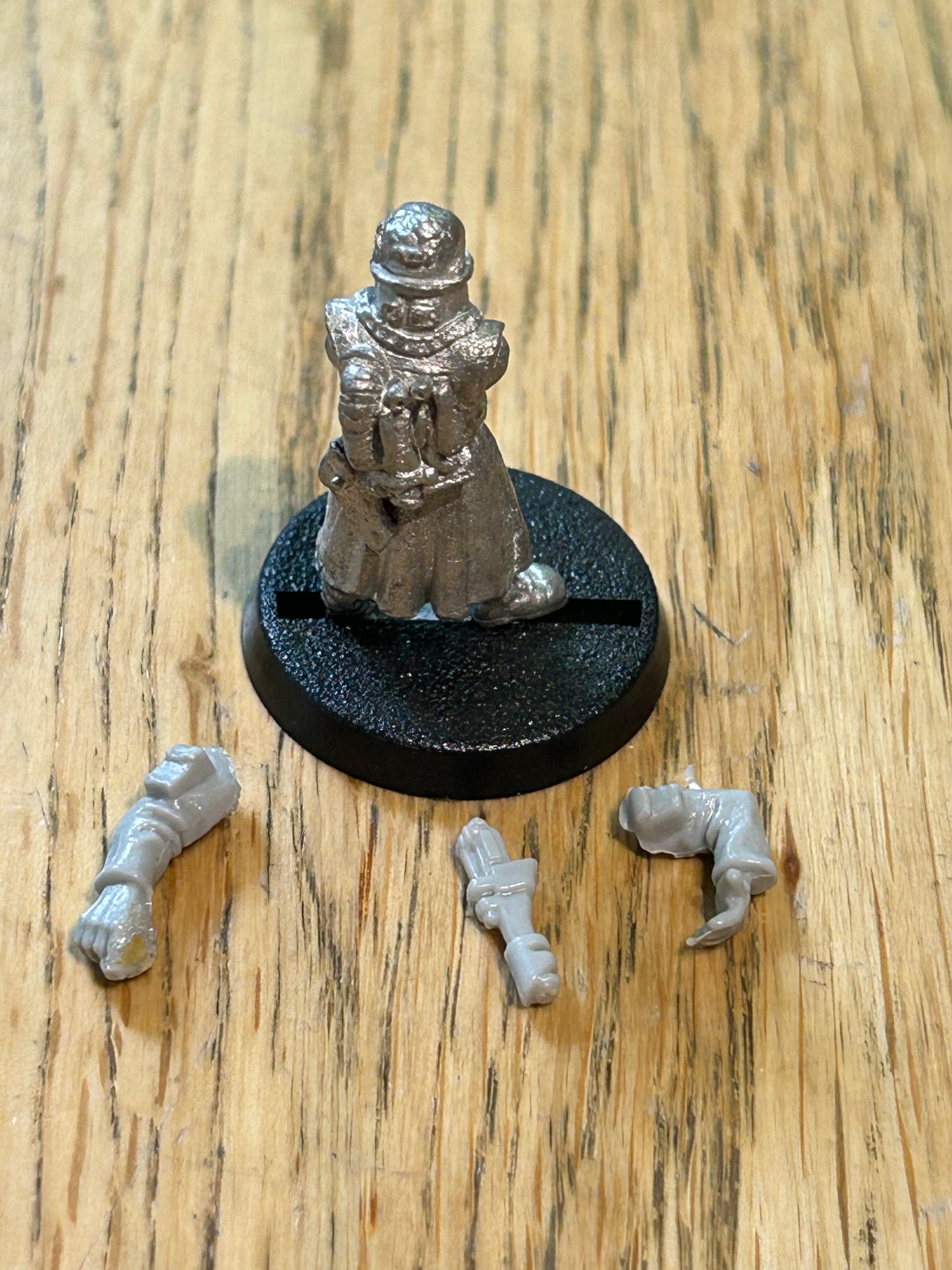 Citadel Warhammer 40K Forces of Imperium Titan Crew Princeps Rogue Trader