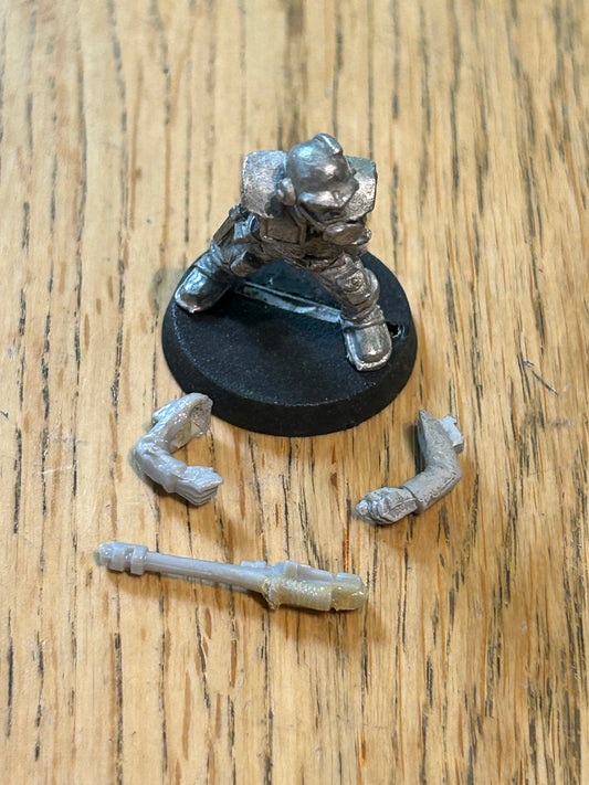 Citadel Warhammer 40K Forces of Imperium Rogue Trader 2033 imperial guard trooper