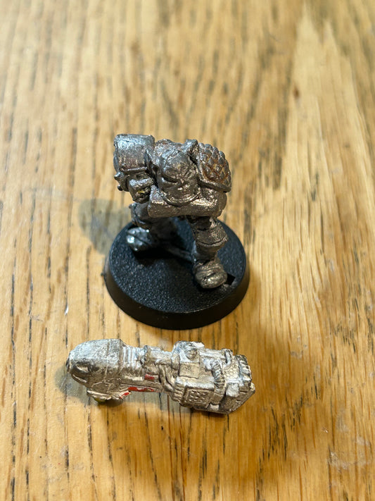 Warhammer 40k rogue trader ork heavy with heavy plasma gun