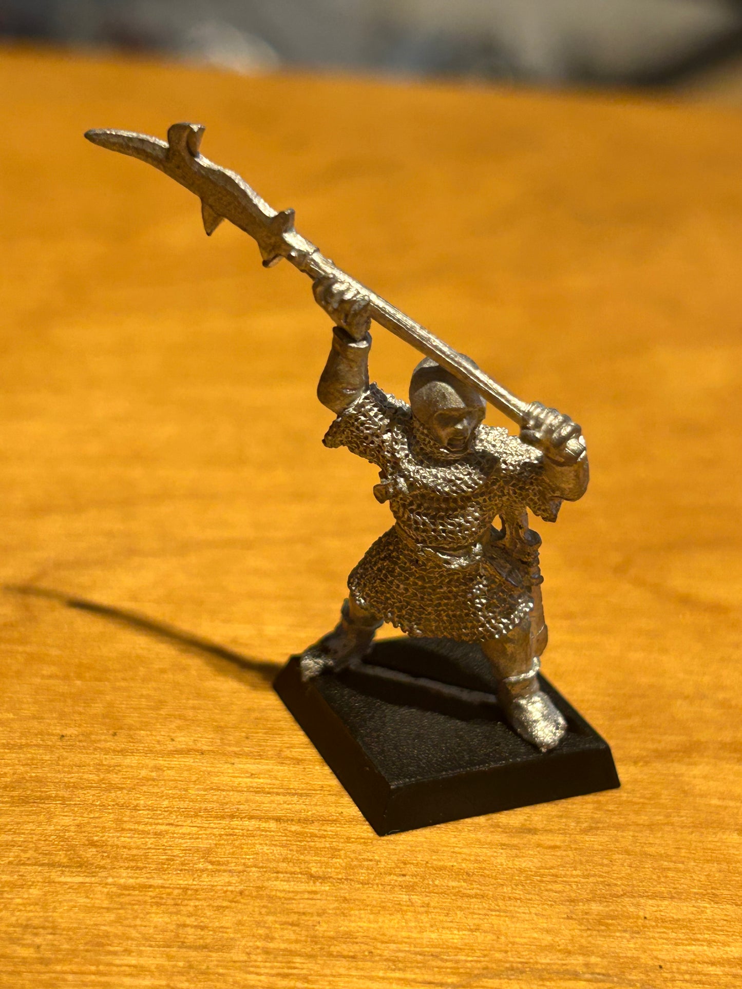 Bretonnian man at arms halberdier metal warhammer fantasy