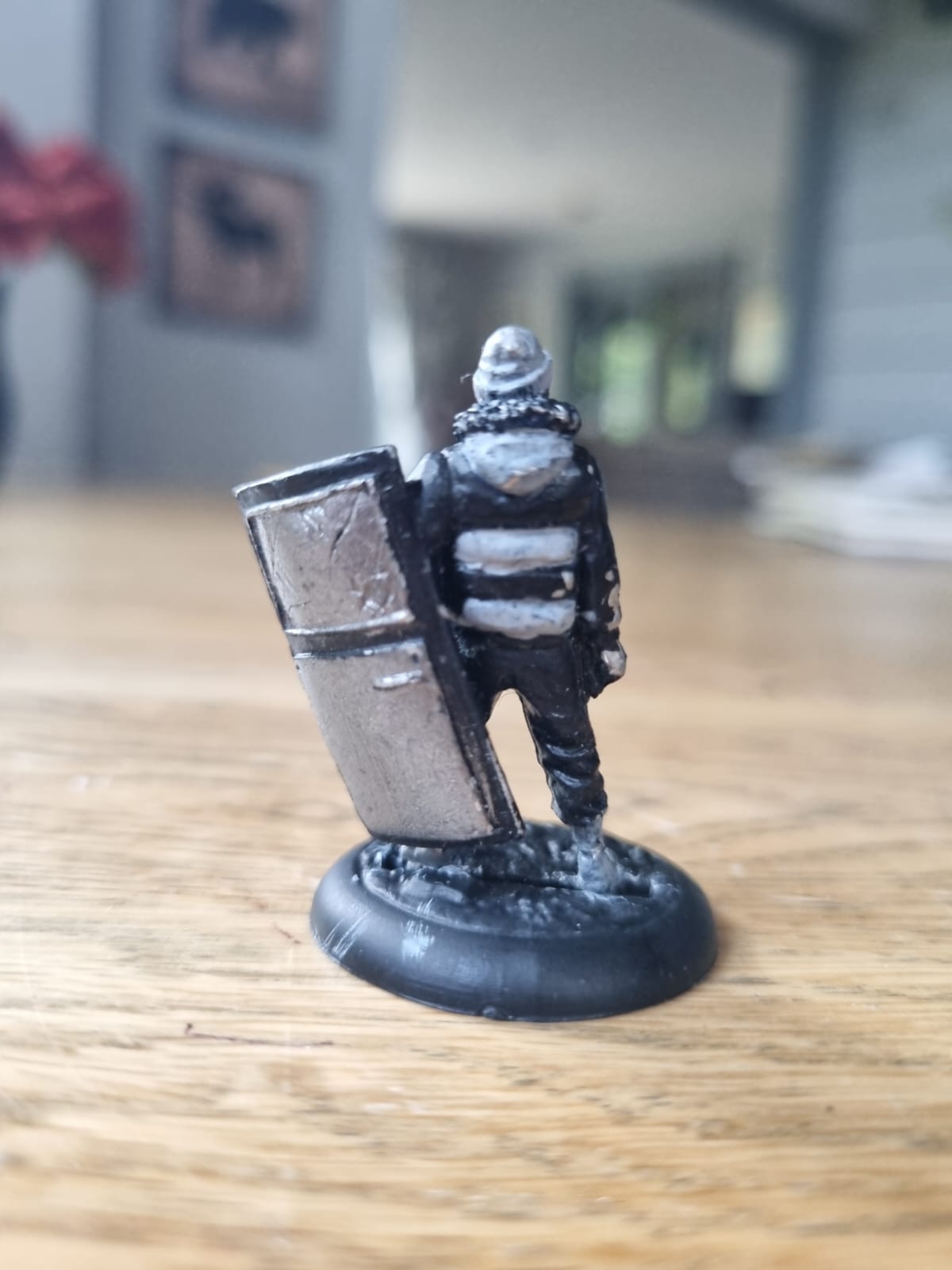 Penguin gang crew miniature Batman miniatures game