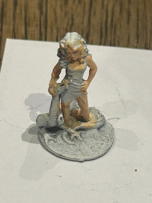 Ral Partha 01-060 Dungeon Lady w. Pet Dragon Metal Miniature Fantasy