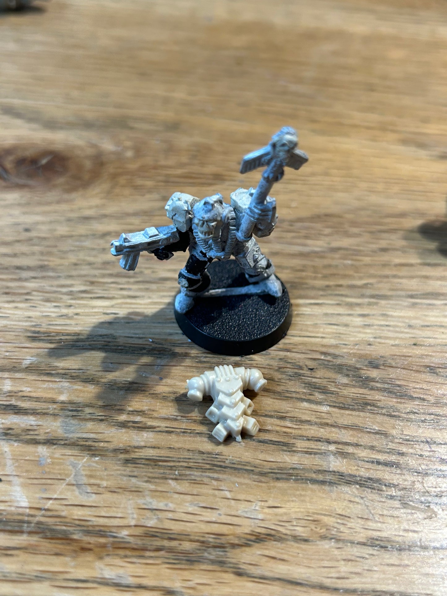 Vintage 40k RT101 Space Marine 'Chaplain w. Crozius & Bolter' Metal Rogue Trader