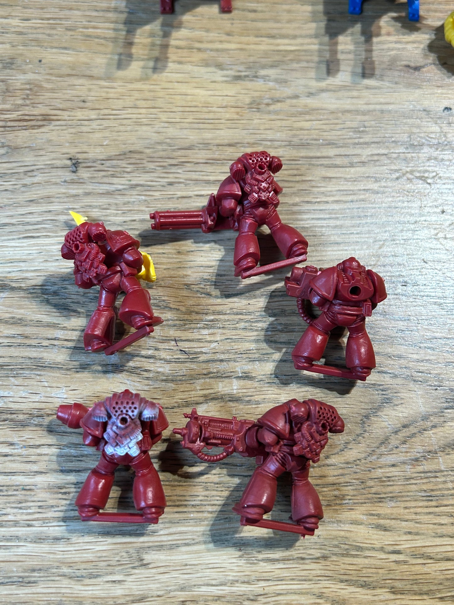 Warhammer 40k space crusade marine squad (5 marines with a mix of weaponry).