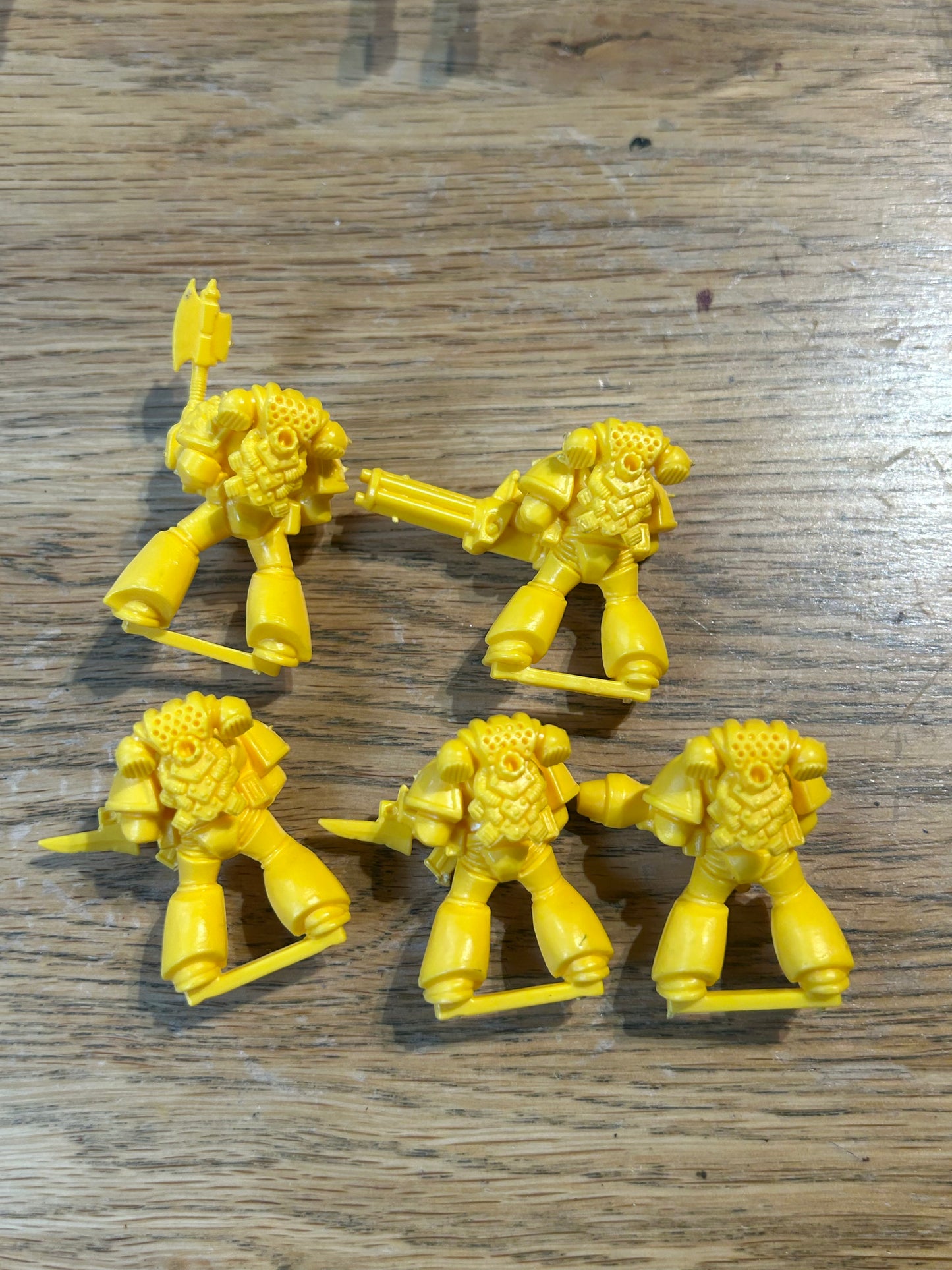 Warhammer 40k space crusade marine squad (5 marines with a mix of weaponry).