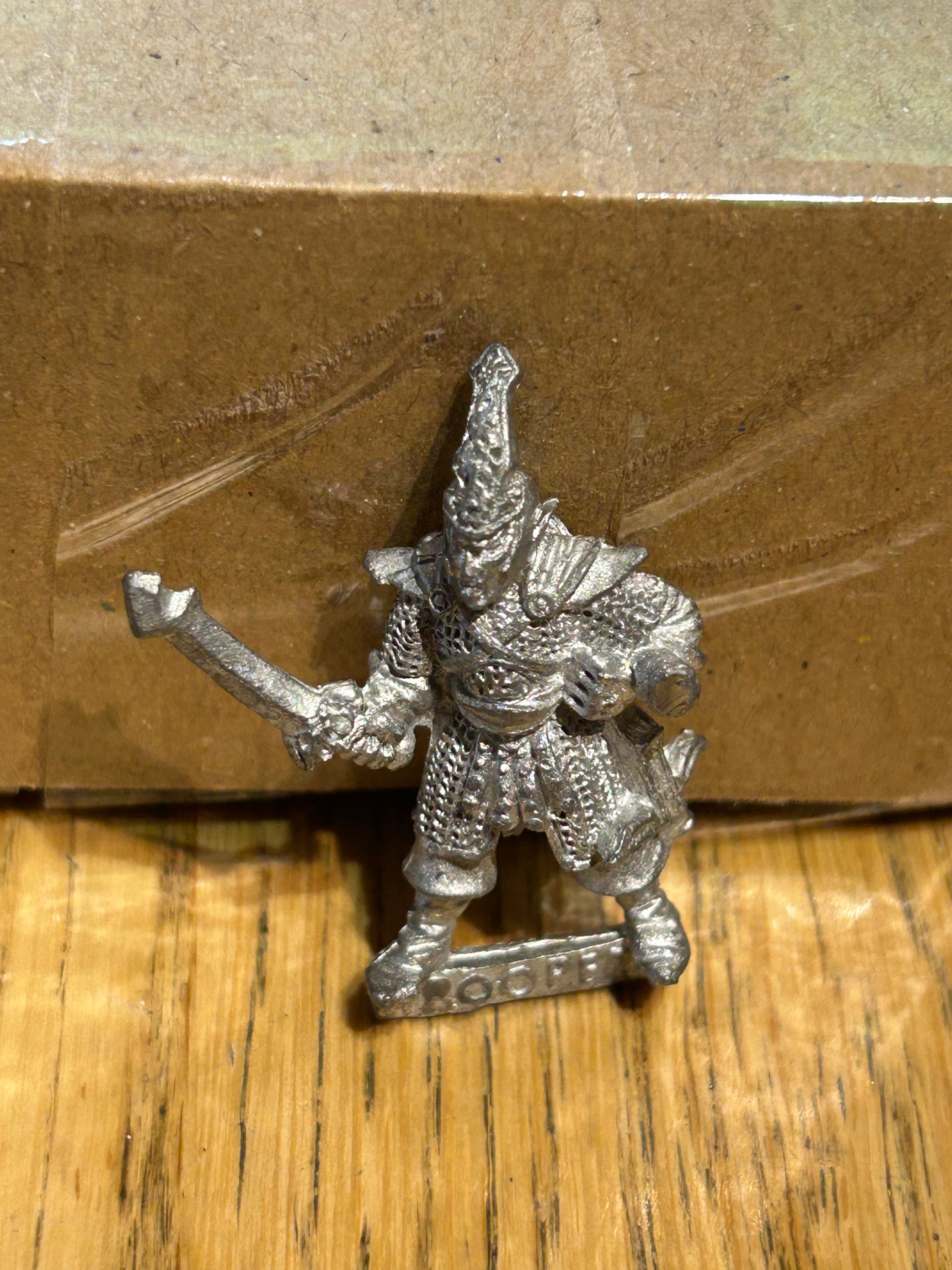Citadel Warhammer 80s Reg Renown RR4 Mengil Manhide Dark Elf Trooper