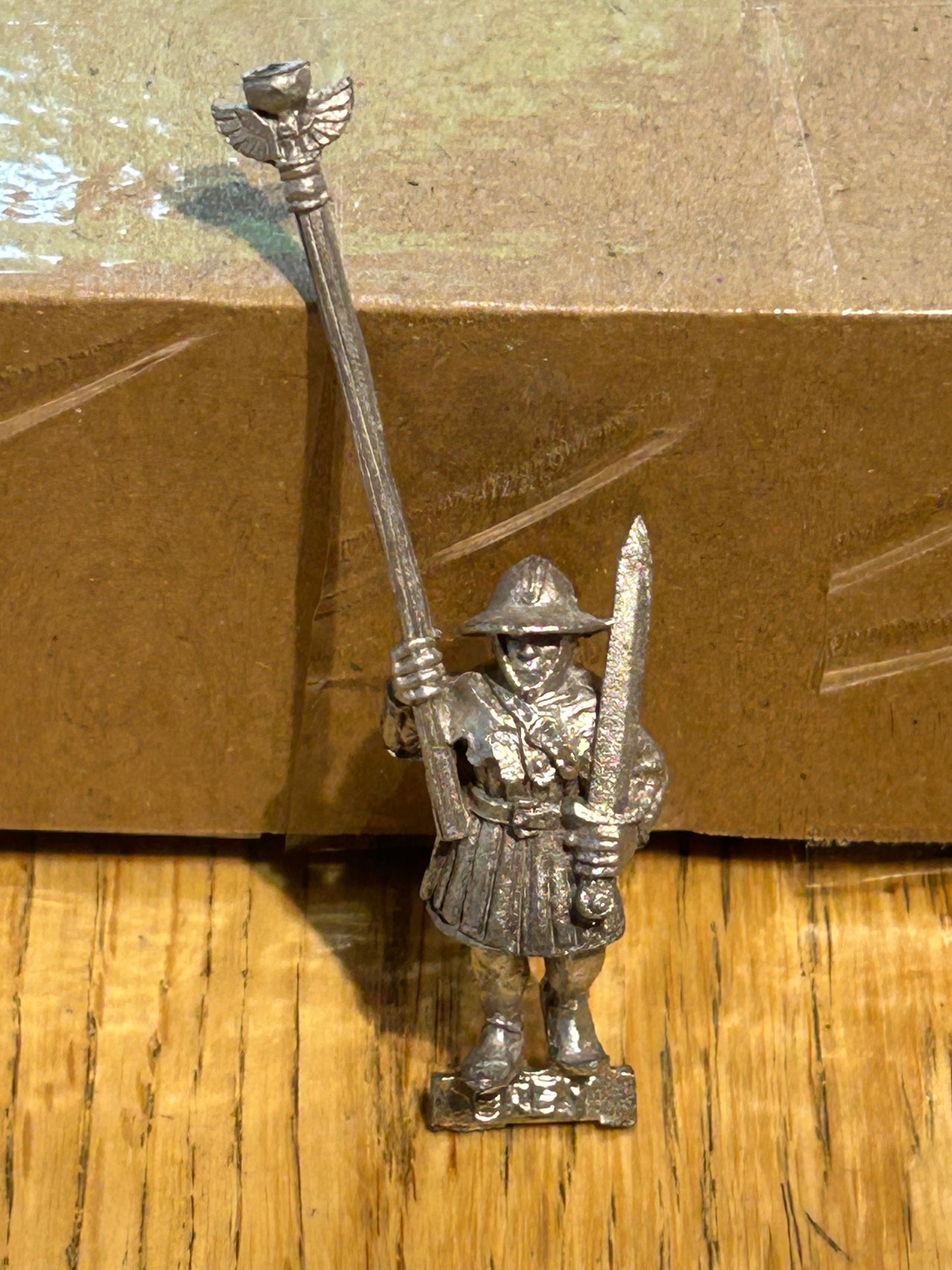 BRETONNIAN MEN-AT-ARMS STANDARD-BEARER Metal  Command 1990s warhammer fantasy