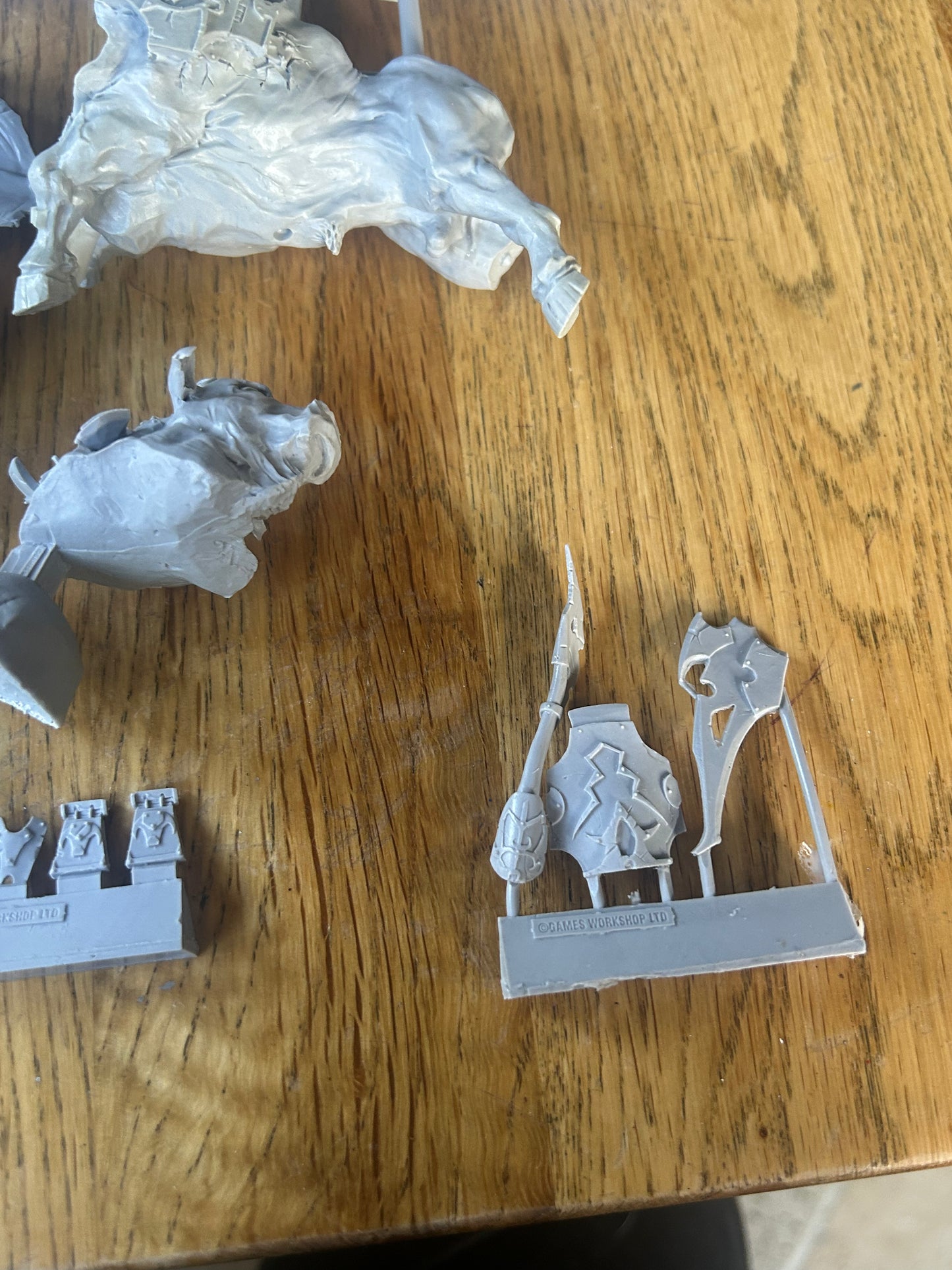 Warhammer fantasy chaos dwarfs forge world Bale Taurus in bag and on Sprue (some of the parts have come off the sptues but it’s complete)