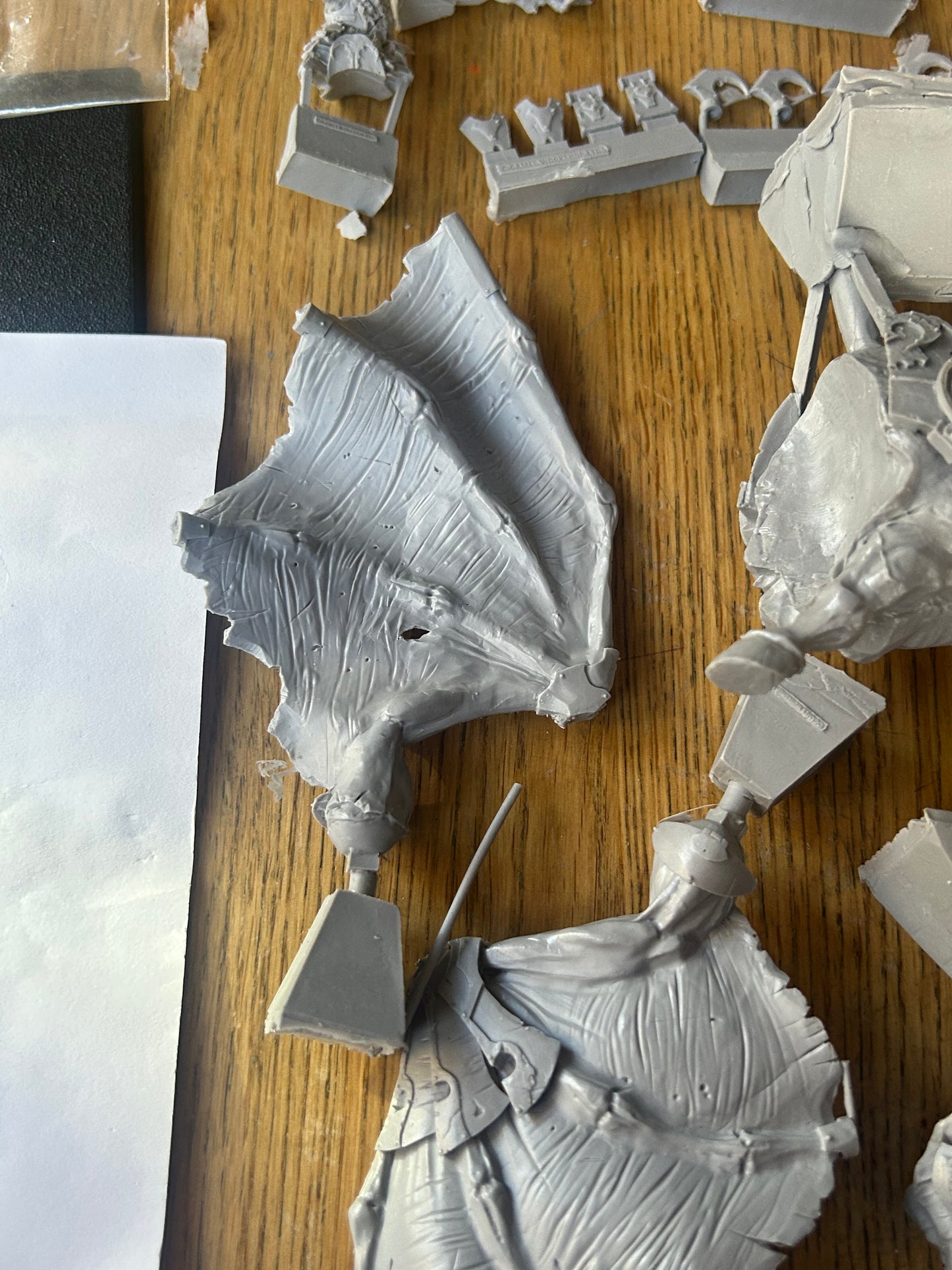 Warhammer fantasy chaos dwarfs forge world Drazhoath the Ashen in bag and on Sprue (one of the parts have come off the sptues but it’s complete)