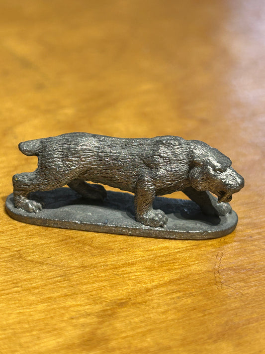 Grenadier models Sabretooth tiger