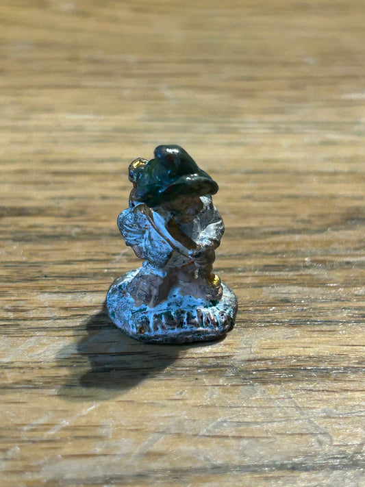 1984 C11 Pre Slotta Halfling bow and shield  Hobbit Villager Citadel Warhammer fantasy empire