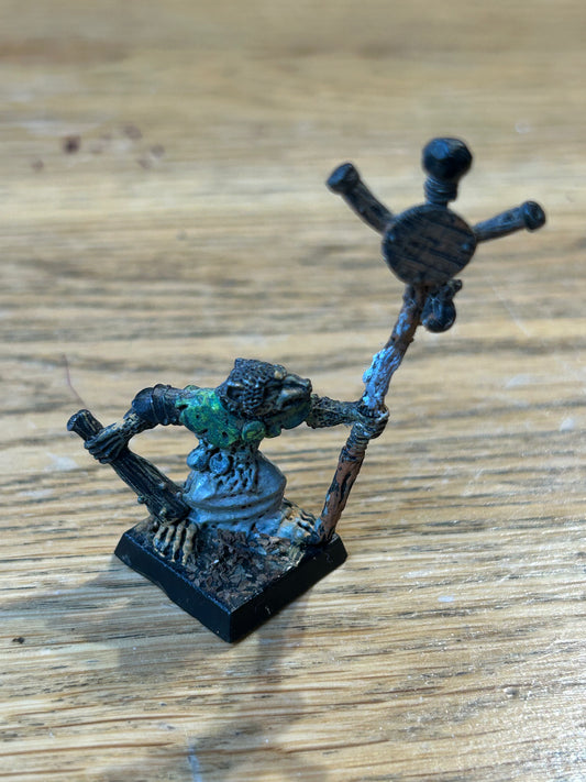 SKAVEN C47 STEENCH STANDARD bearer CLANRAT WARHAMMER FANTASY