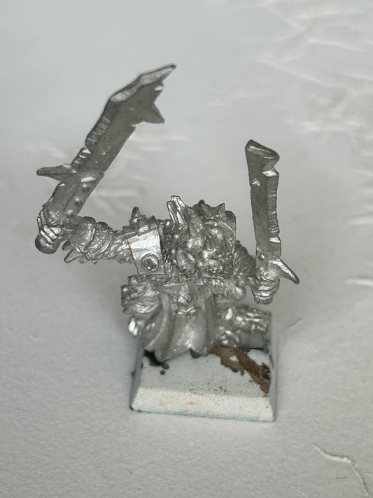 Warhammer fantasy 6074 skaven warlord with additional hand weapon