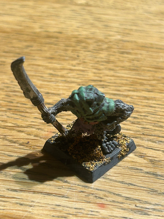 Warhammer fantasy skaven clanrat or slave with halberd ssnik c47