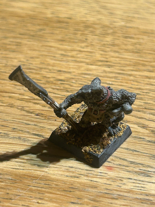 Warhammer fantasy skaven clanrat or slave with halberd slise c47