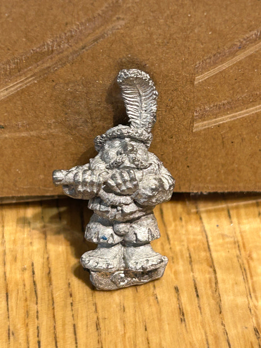 Warhammer fantasy marauder miniatures dwarf musician fifer MB1