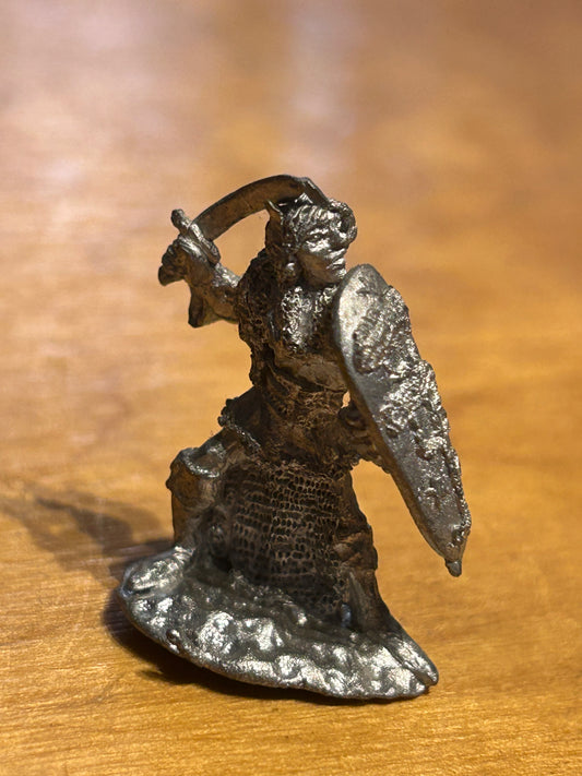 Hobby products metal magic M1007d Female Elf w. Sword