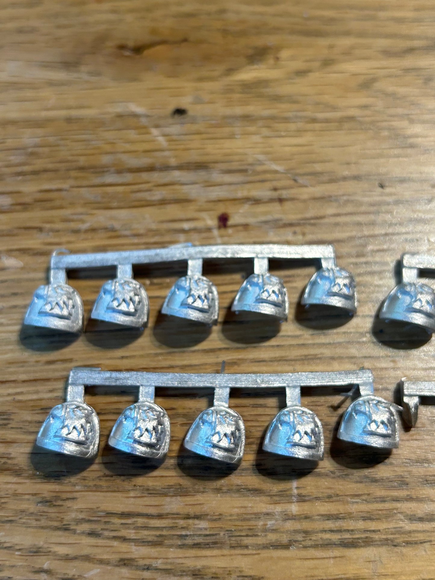 Warhammer 40k space marine mentor legion shoulder pads x19