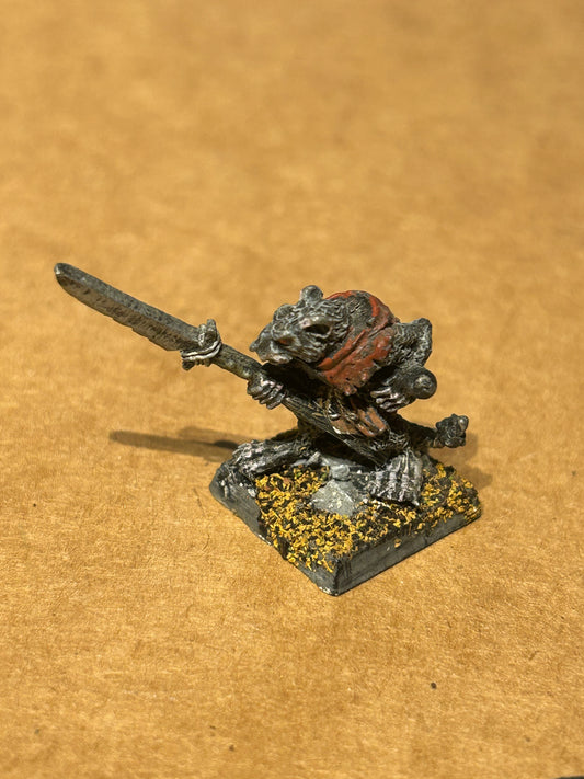 Vintage Warhammer Skaven 'Throtl, Clan Rat w. Halberd 6' C47 1980s Metal