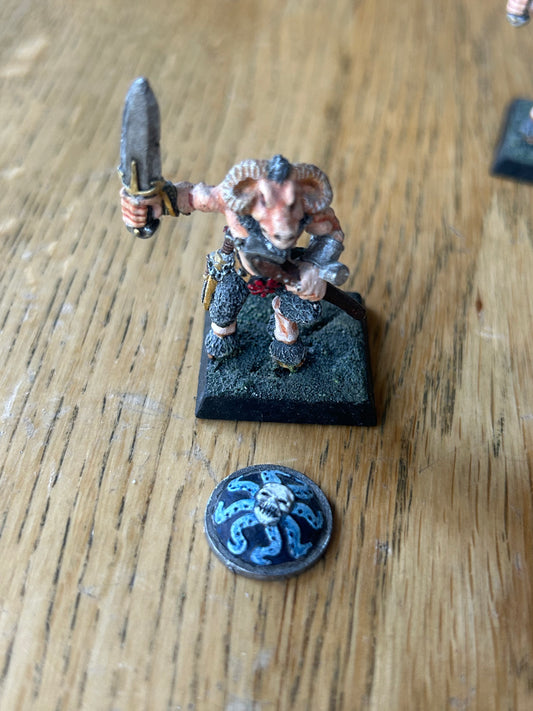 Warhammer Fantasy - Beasts of Chaos - MB9 Beastman Trooper B [Metal] Marauder