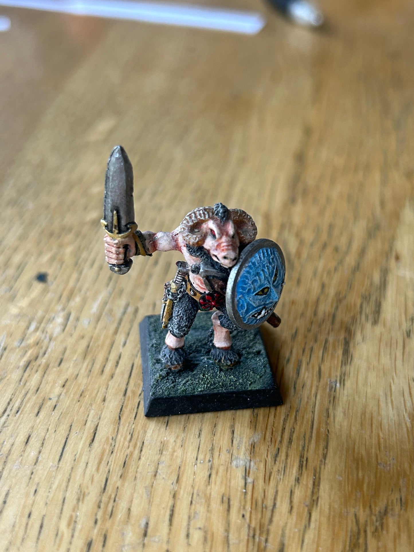 Warhammer Fantasy - Beasts of Chaos - MB9 Beastman Trooper B [Metal] Marauder