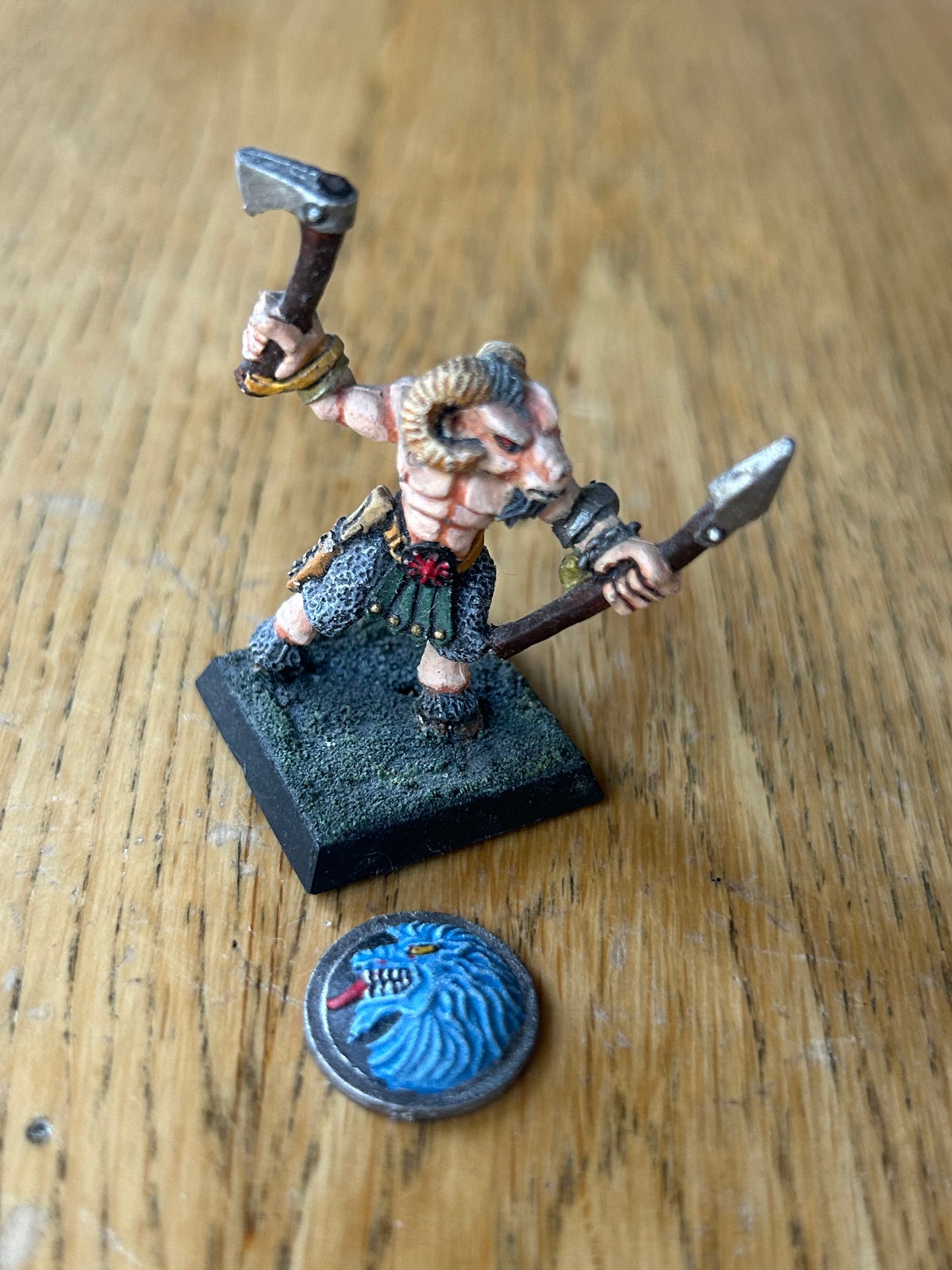 Warhammer Fantasy - Beasts of Chaos - MB9 Beastman Trooper A [Metal] Marauder