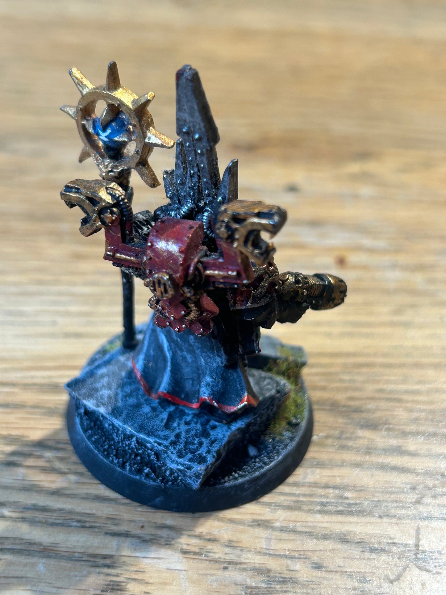 Warhammer 40k - Chaos - Classic Metal Sorcerer with staff (no tab)