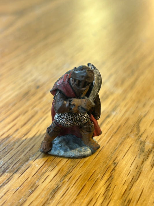 Warhammer fantasy fighters Adventurer w. Plate Mail & Cape c01 (2C-09)